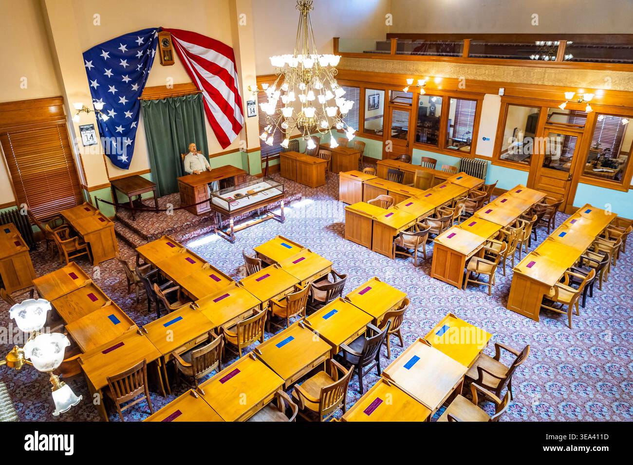 Phoenix, Arizona, USA - 5 febbraio 2026: Gli interni della camera legislativa storica dell'Arizona Capitol Museum mostrano l'architettura governativa conservata a pH Foto Stock