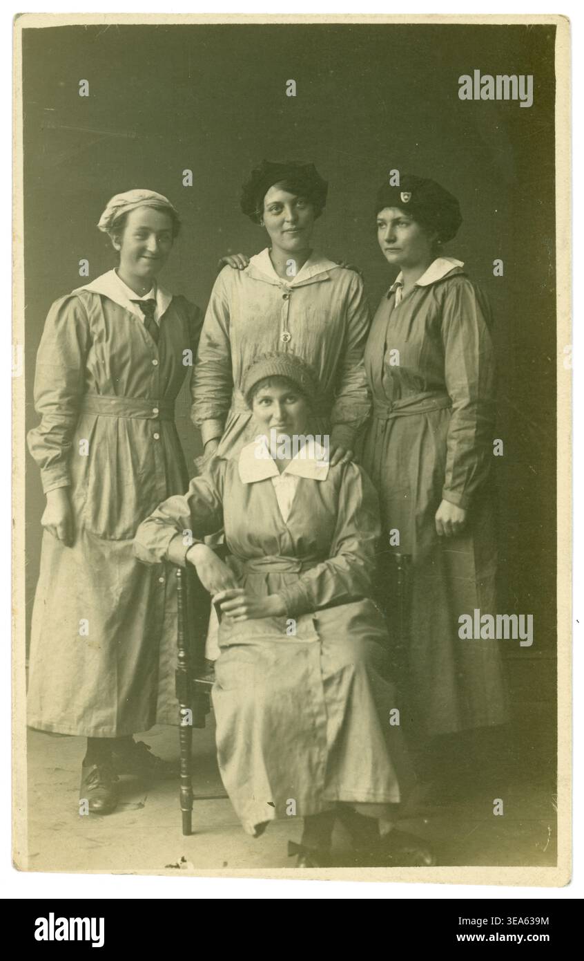 Donne della prima guerra mondiale degli anni '1900, operaia di fabbrica, fronte domestico degli anni '1900, ragazze in servizio di guerra, circa 1916, Regno Unito Foto Stock