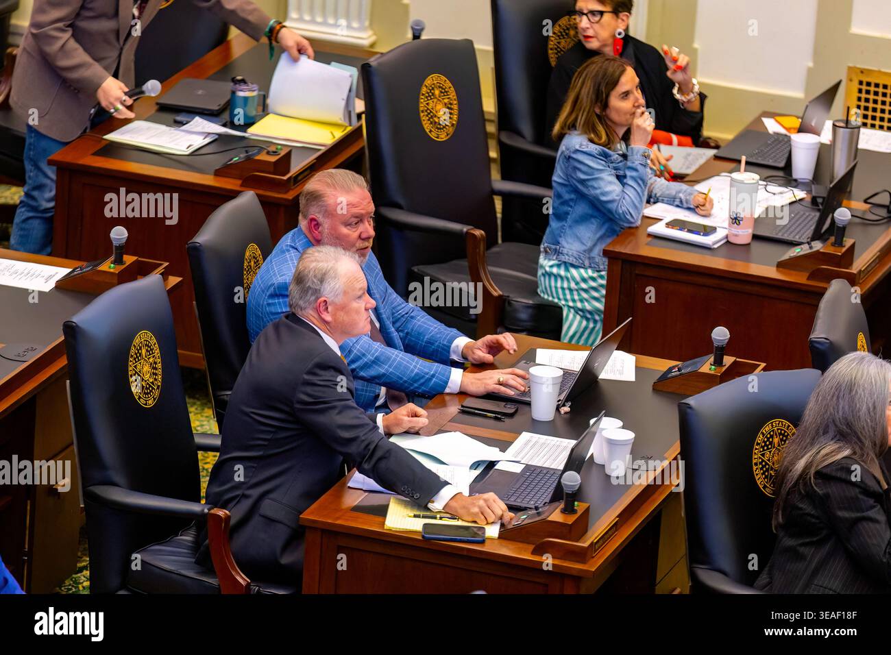 Oklahoma City, Oklahoma, USA - 9 marzo 2026: I partecipanti si sono riuniti per una riunione legislativa nella camera dei rappresentanti dell'Oklahoma Foto Stock
