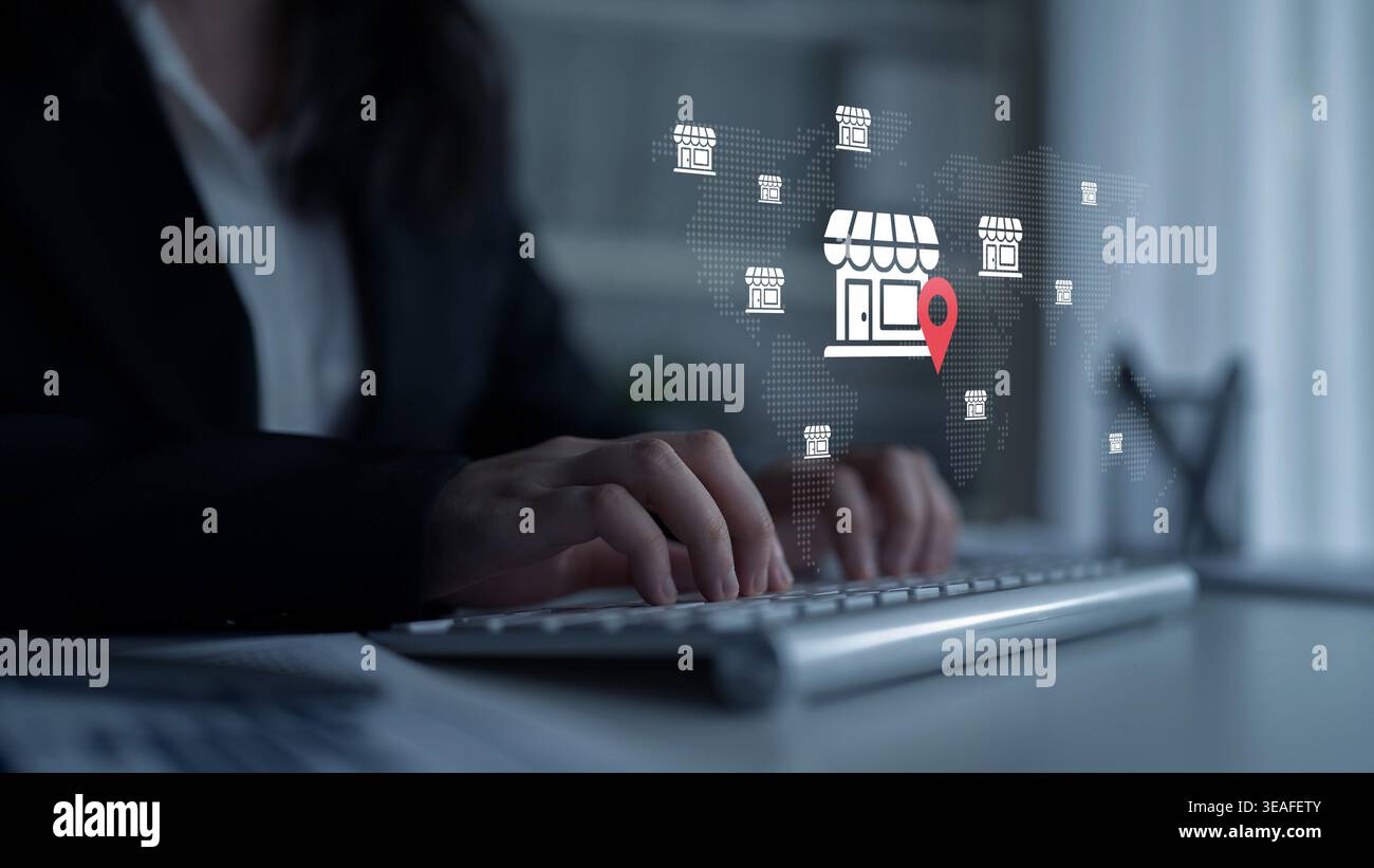 Una donna d'affari interagisce con un'interfaccia digitale che mostra le icone della posizione del punto vendita, evidenziando i concetti di e-commerce e shopping online in un momento moderno Foto Stock
