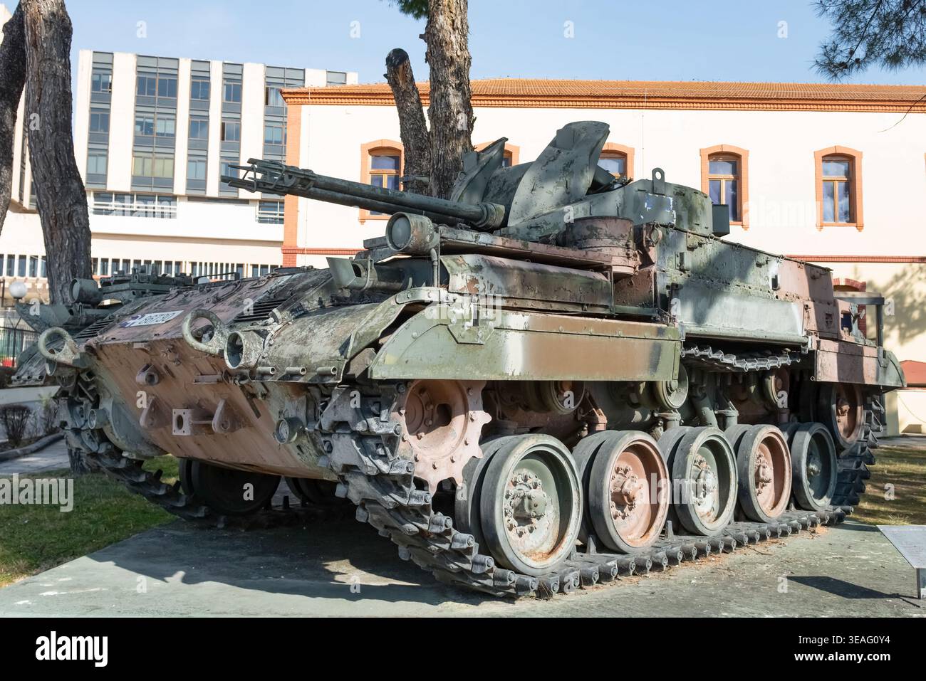 Prospettiva frontale di un veicolo da combattimento della fanteria Marder 1A3 presso il Museo della Guerra di Salonicco, Grecia Foto Stock