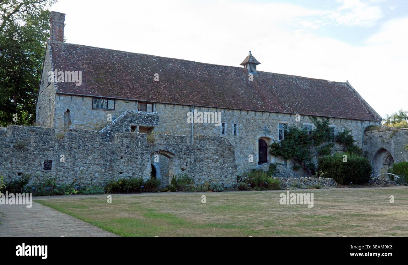 La Domus, o residenza dei fratelli laici, ora un museo, che fa parte dei resti dell'abbazia di Beaulieu, Beaulieu, Hampshire, Inghilterra Foto Stock