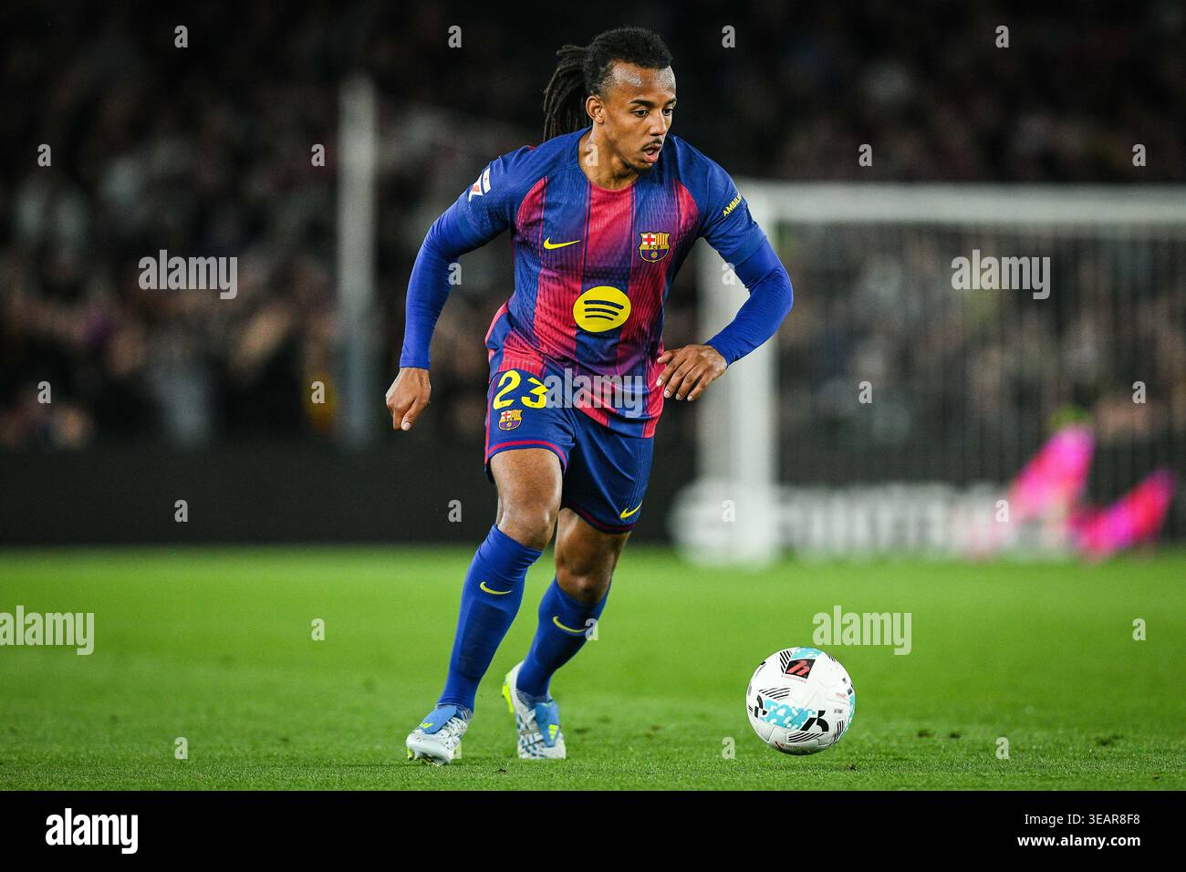 Barcellona, Espagne. 22 aprile 2026. Jules KOUNDE di Barcellona durante il campionato spagnolo di LaLiga tra FC Barcelona e RC Celta il 22 aprile 2026 allo stadio Camp Nou di Barcellona, Spagna - foto Sergio Ros/Matthieu Mirville/DPPI credito: DPPI Media/Alamy Live News Foto Stock