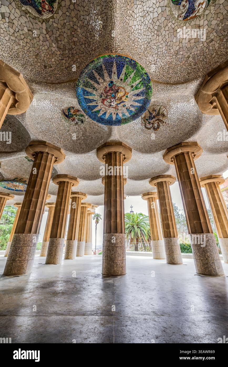 Il bellissimo Parco Güell di Barcellona, Spagna Foto Stock