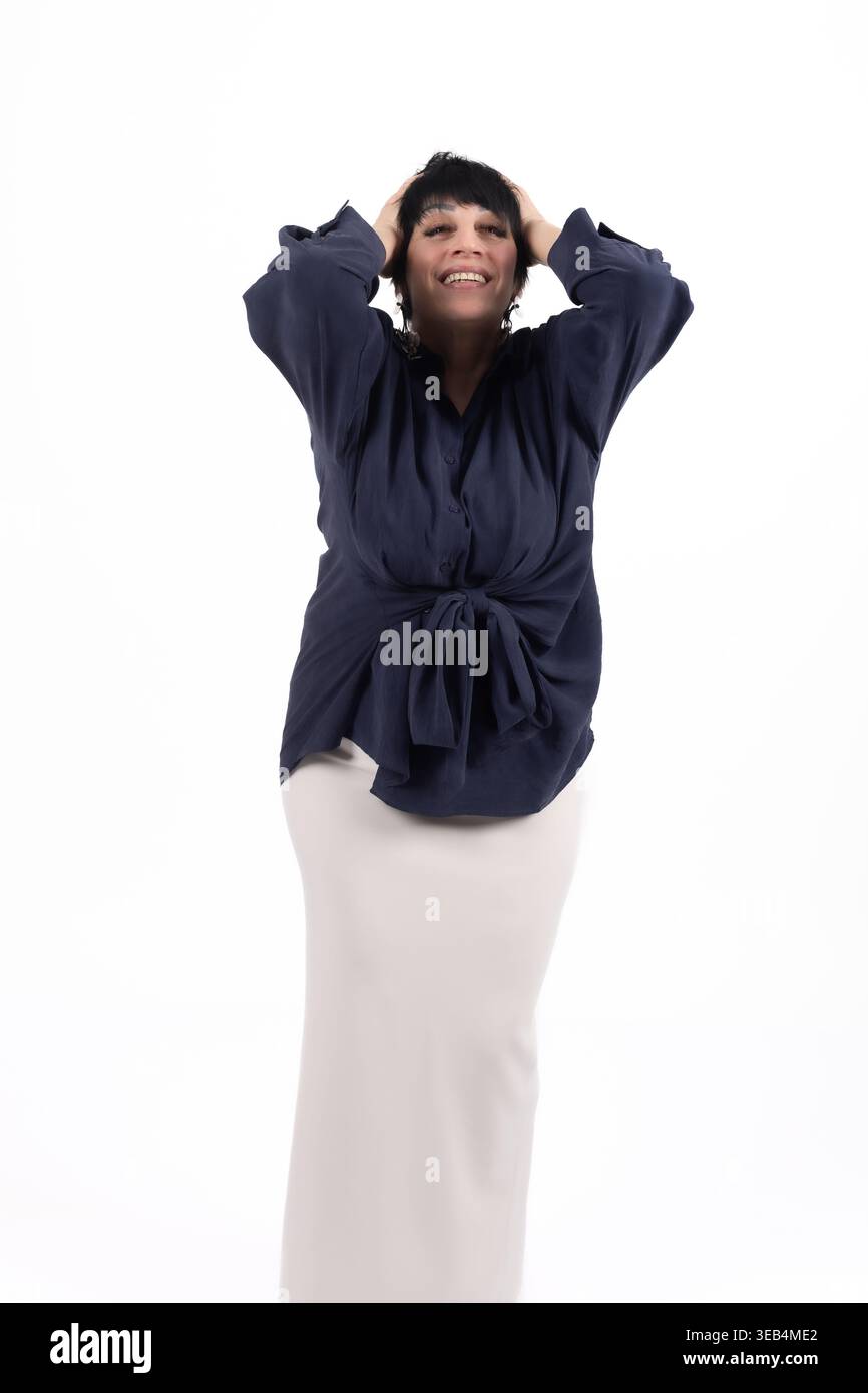 Donna che tiene la testa sotto frustrazione o pensiero profondo Foto Stock