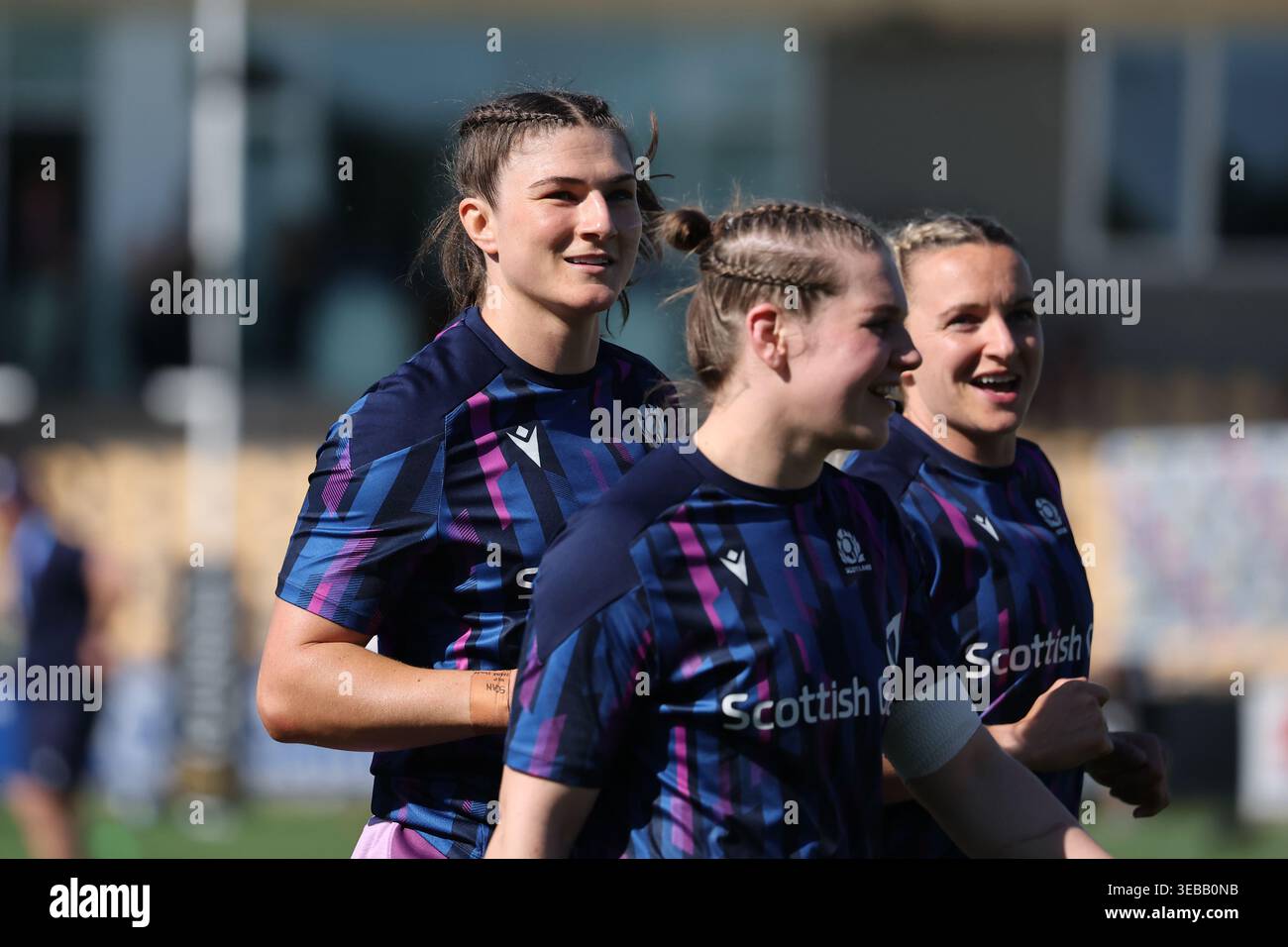 25/04/2026, Parma, Stadio Lanfranchi, Women Six Nations 2026 Round 3: Italia vs Scozia, Helen Nelson (Vice-Capitano scozzese, Fly-Half n. 10), Chloe Rollie (Full-Back n. 15 della Scozia) al riscaldamento prima della partita Foto Stock