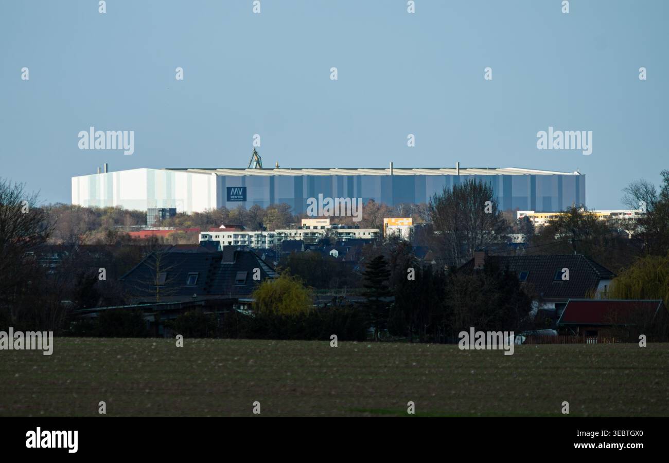 MV Werften cantiere navale sui tetti di Wismar, costruzione navale tedesca fallita, editoriale Foto Stock