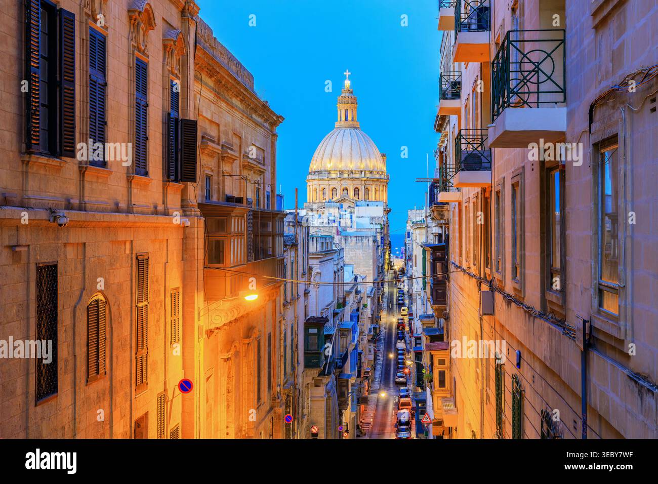 La Valletta, Malta. Al Porto grande e alla cupola della Cattedrale di St Paul. Foto Stock