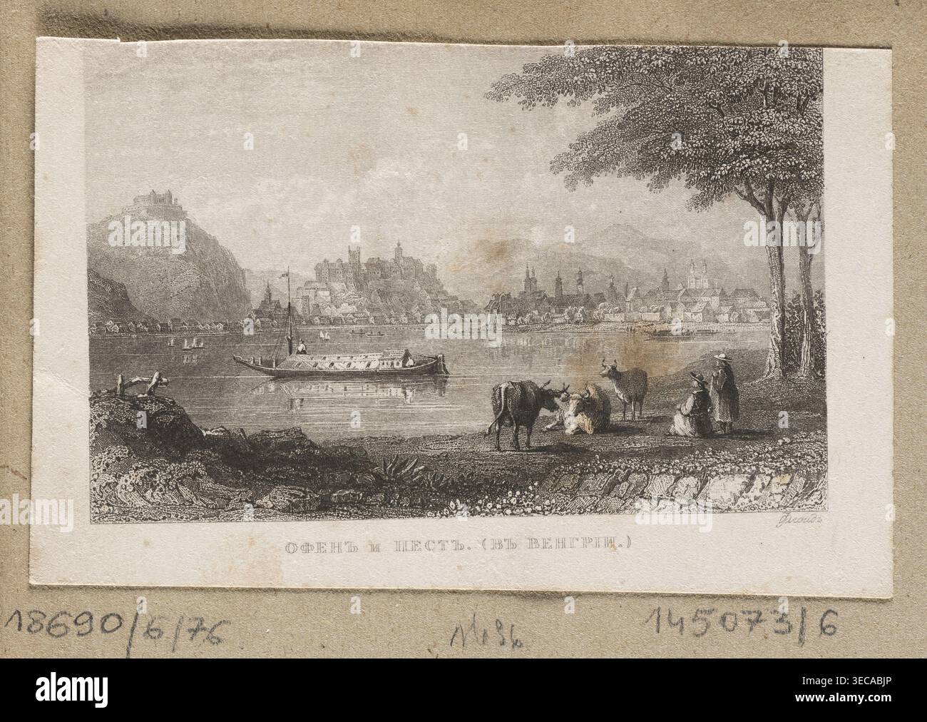 Veduta di Buda e Pest in Ungheria, William Floyd (fl. 1832–1877), grafico; incisione in acciaio, 1835–1850. La vista mostra Buda e Pest dalla riva del Danubio; Pest è sulla riva sinistra e il fiume segna il confine tra esso e Buda. Per molti secoli Pest fu una città indipendente; il primo ponte permanente fu costruito nel 1849 e nel 1873 Buda, Pest e Óbuda furono ufficialmente uniti. L'artista, probabilmente W. Floyd, un grafico inglese attivo tra il 1835 e il 1844, dipinse principalmente paesaggi. Questo piatto sembra provenire da una serie di vedute di luoghi famosi (tra cui Carskoye Selo, Peterhof Foto Stock