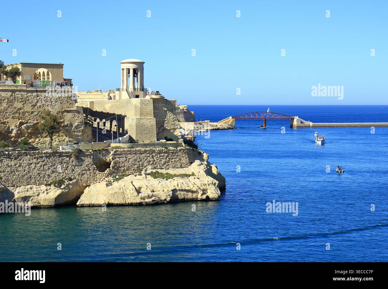 Bastione di Abercrombies con il Ponte di Sant'Elmo sullo sfondo Foto Stock