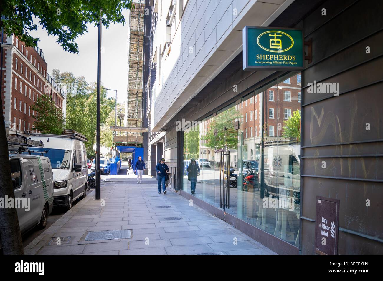 Facciata del negozio Shepherds fine Paper in Gillingham Street, Londra. Foto Stock