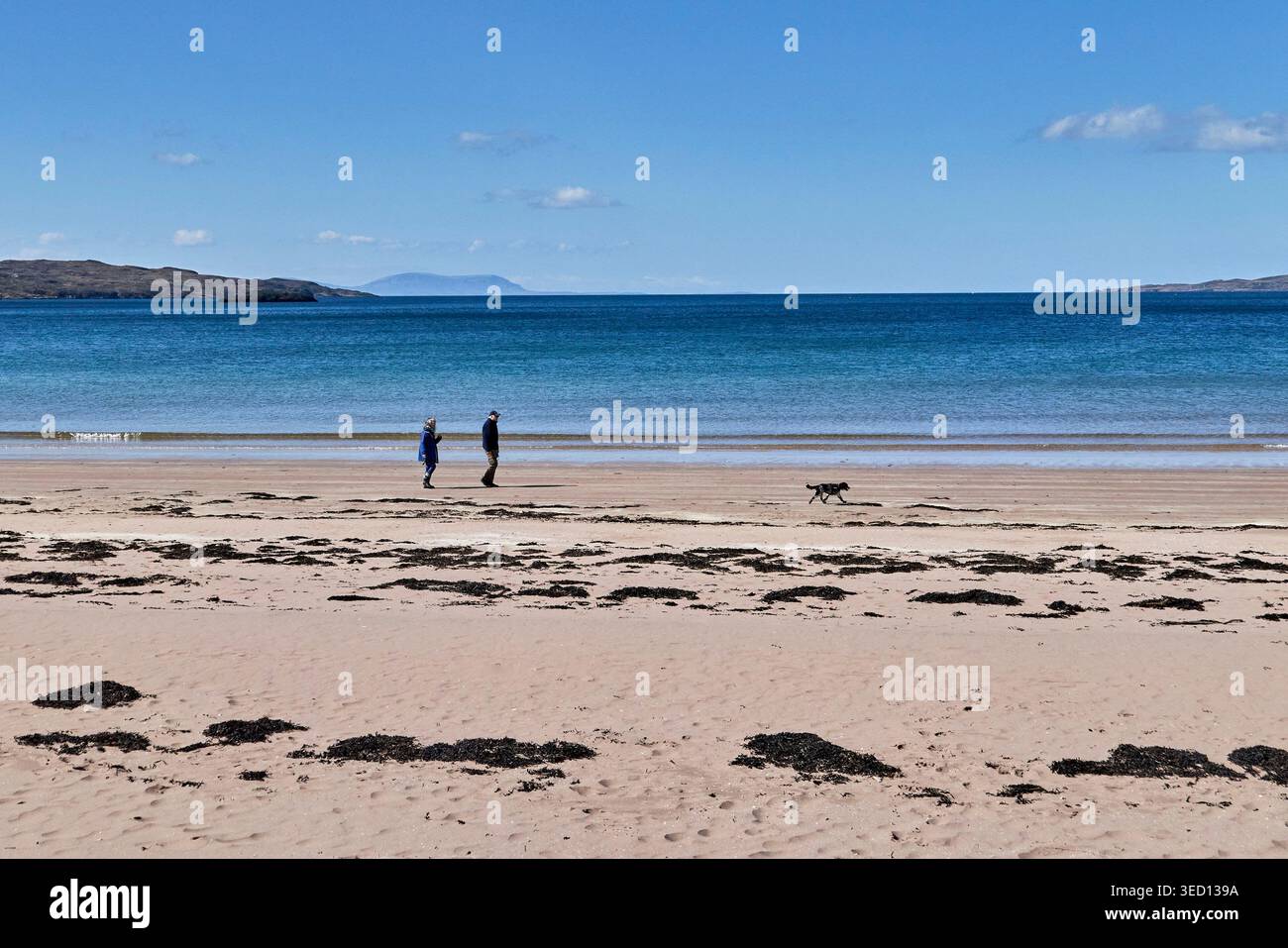 La splendida spiaggia di Sandy a Gairloch, Highlands nord-occidentali della Scozia, Regno Unito Foto Stock