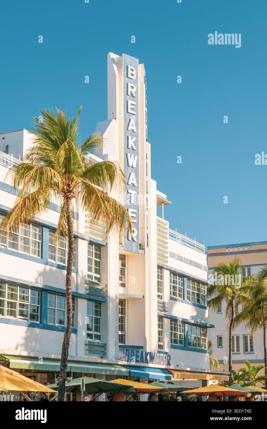 Breakwater Hotel Close Up, Ocean Drive, Miami Beach, Florida Foto Stock