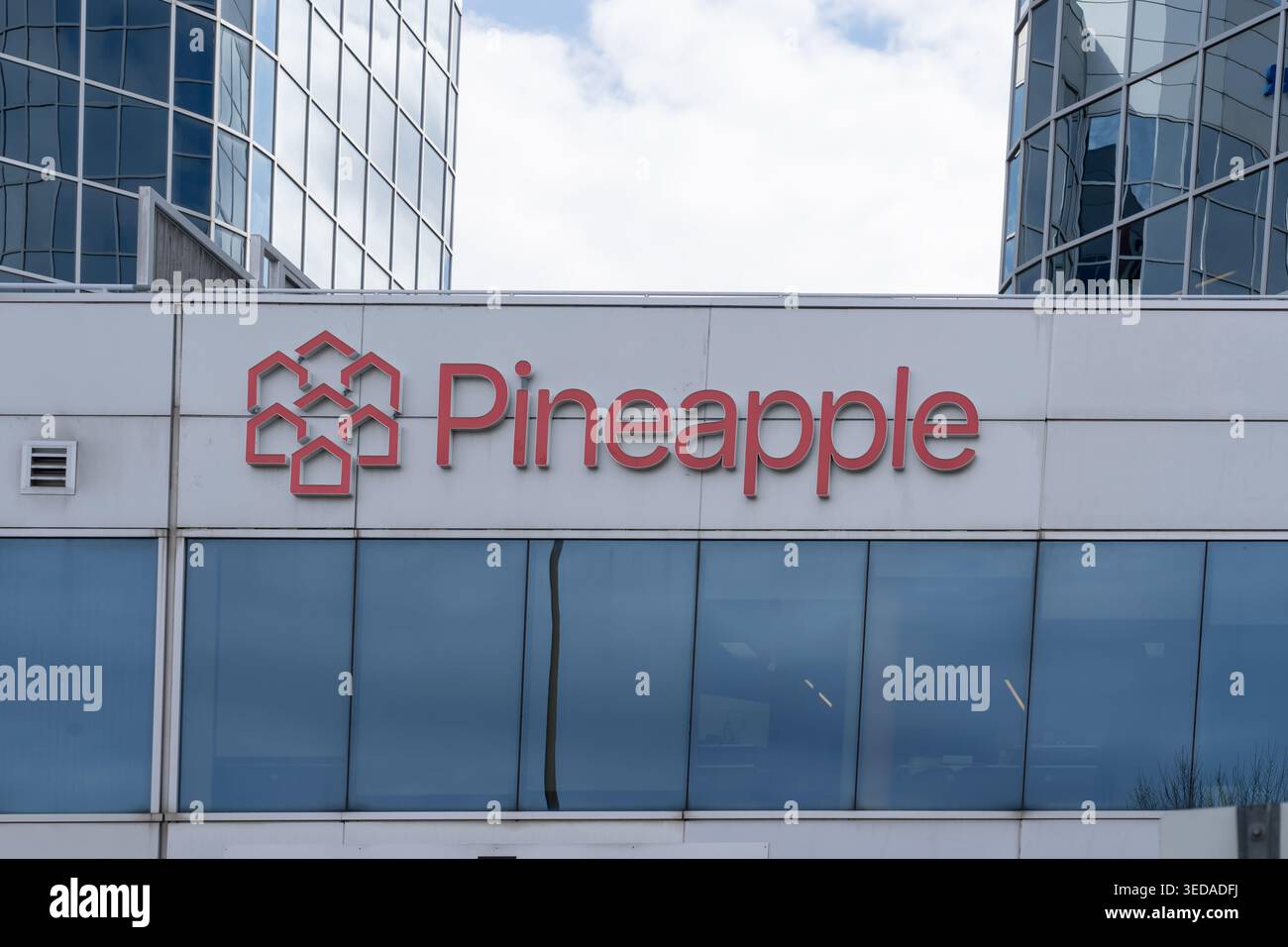 Sede centrale di Pineapple in Gordon Baker Road, North York, Ontario, Canada Foto Stock