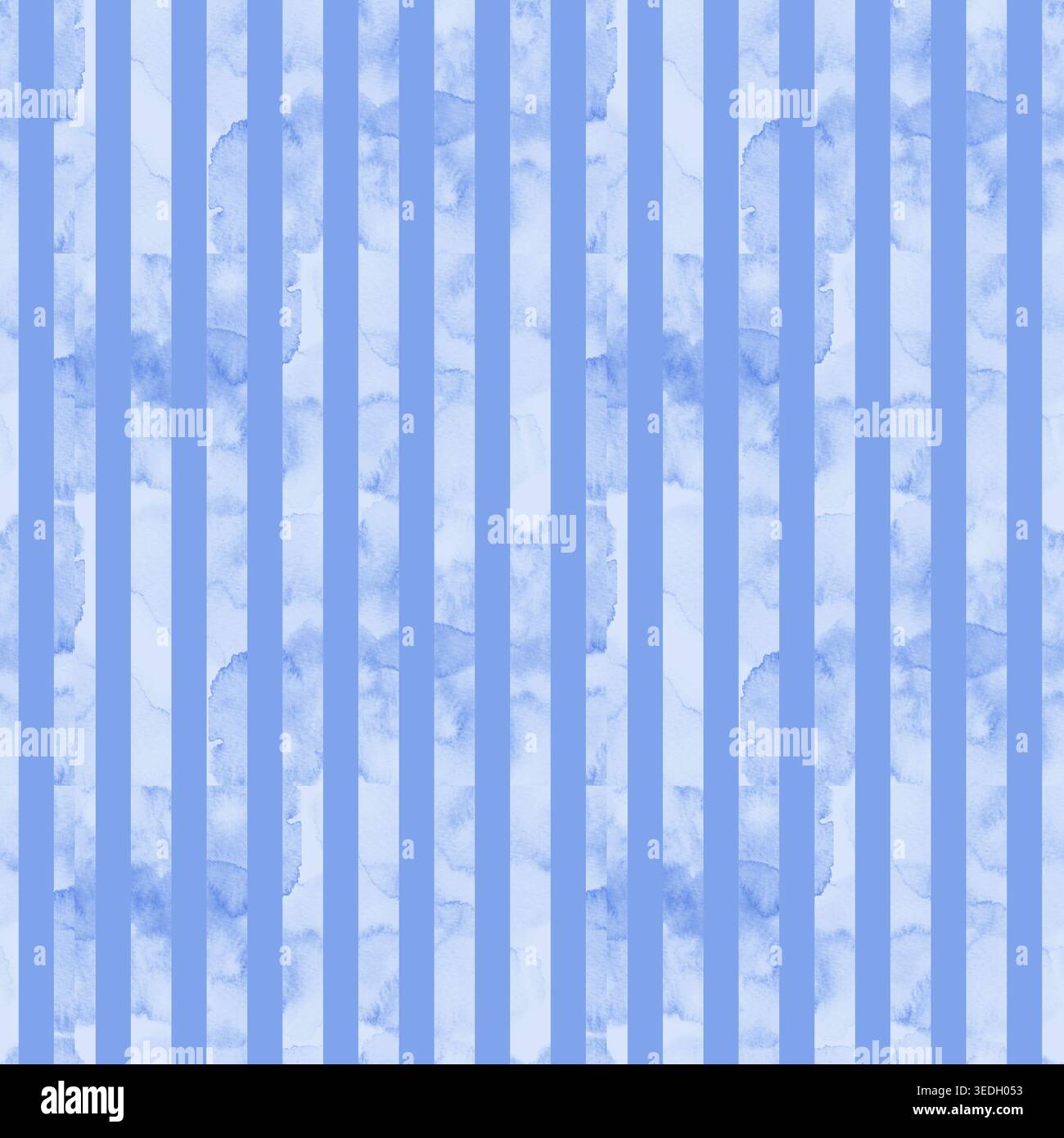 Motivo senza cuciture con strisce blu verticali e delicata texture ad acquerello. Estetica nautica disegnata a mano con morbide tonalità azzurre, perfetta per Foto Stock