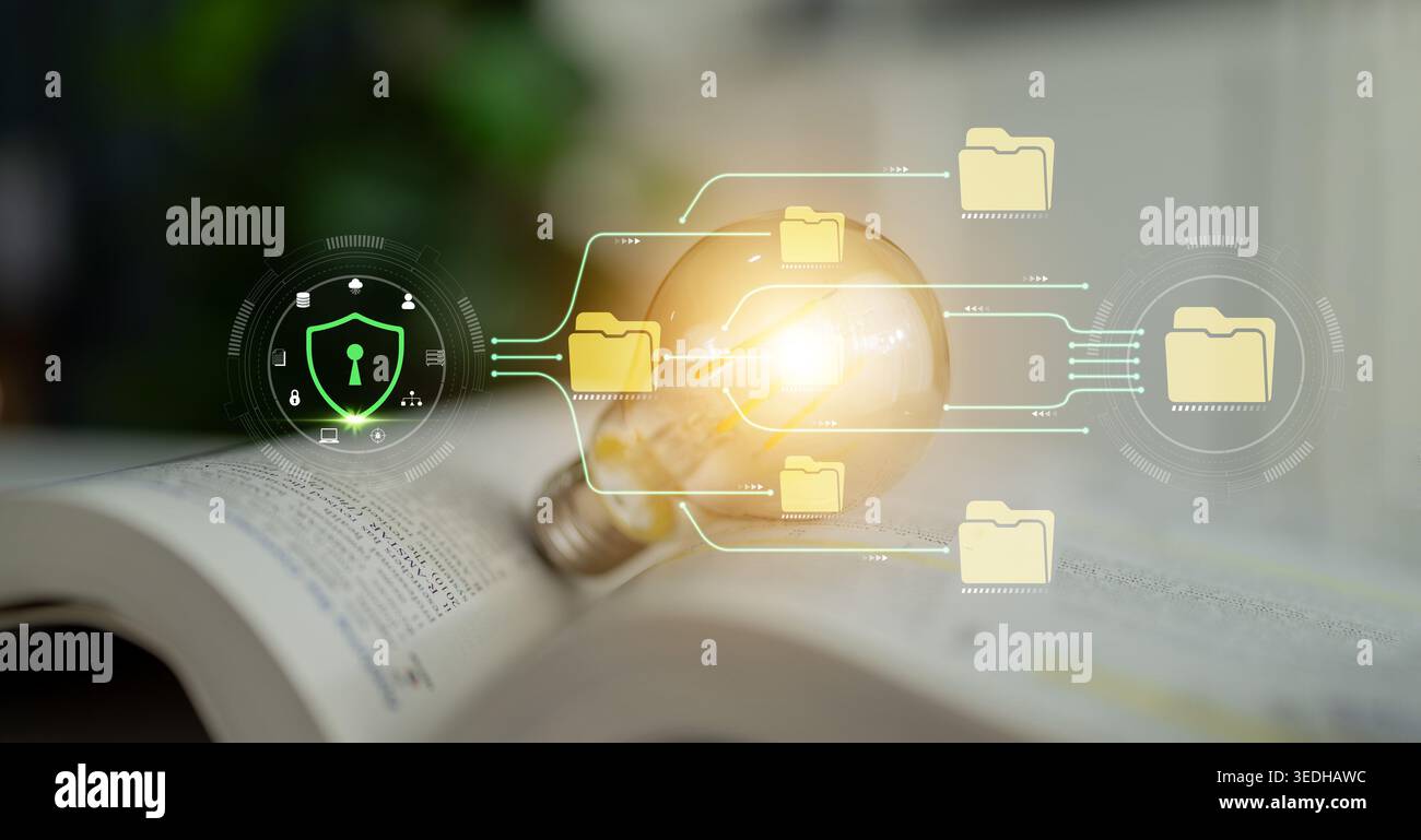 Concetto di trasformazione digitale, sicurezza dei dati e innovazione delle lampadine in un libro aperto con elementi grafici che rappresentano la protezione e. Foto Stock