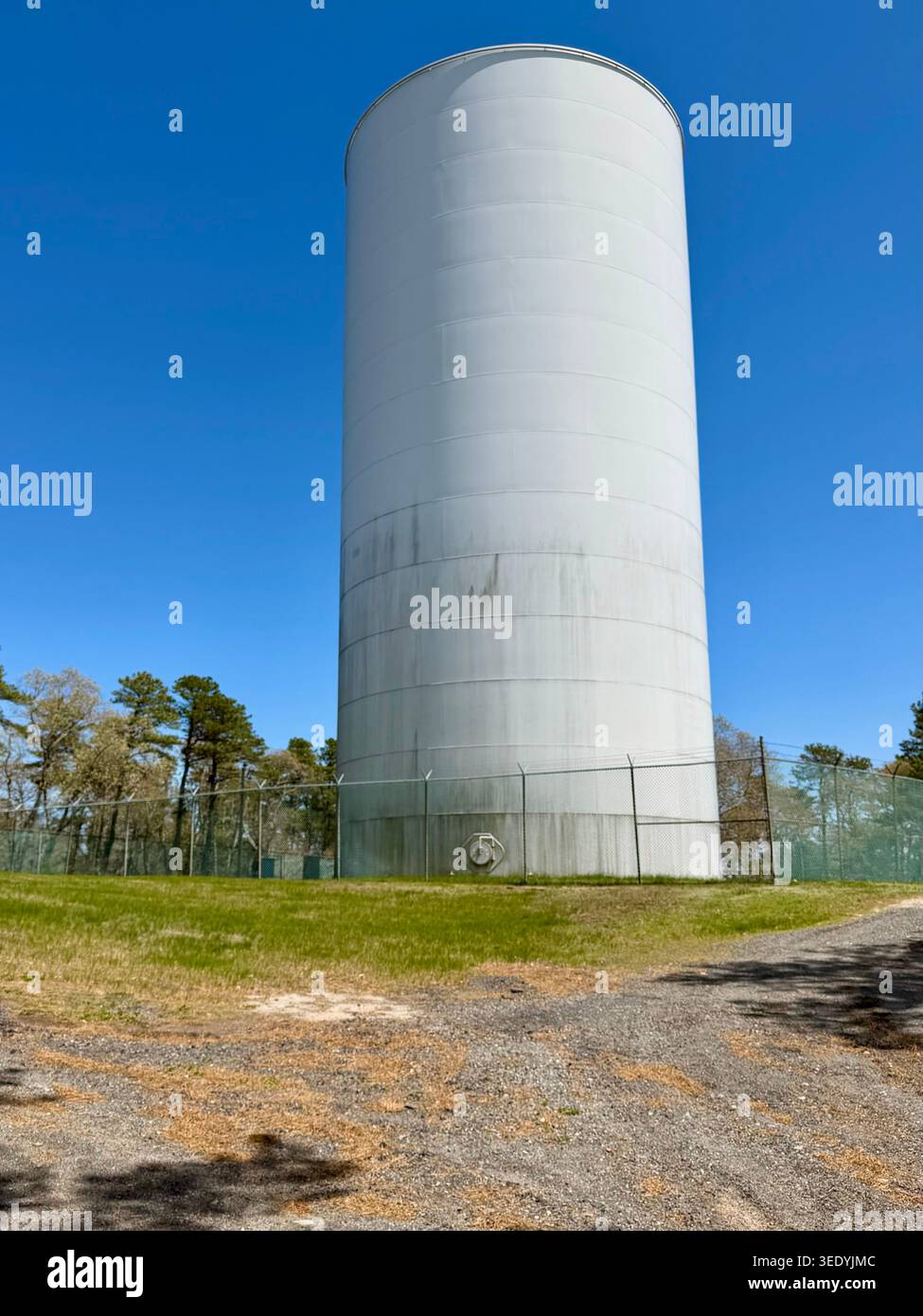Torre d'acqua nello spartiacque di Orleans, Orleans, Massachusetts Foto Stock
