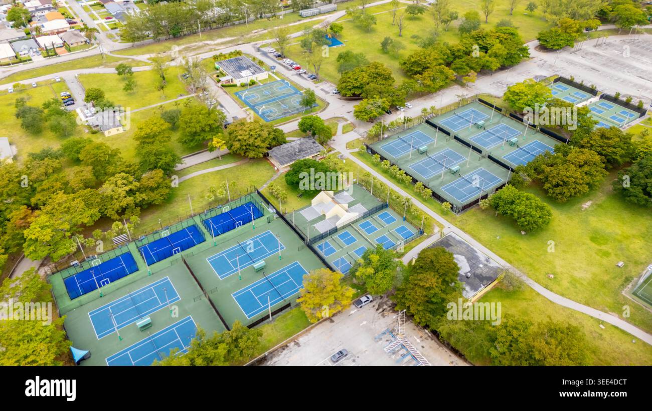 Foto aeree, campi da tennis e da picnic al Tropical Park Miami Dade Foto Stock