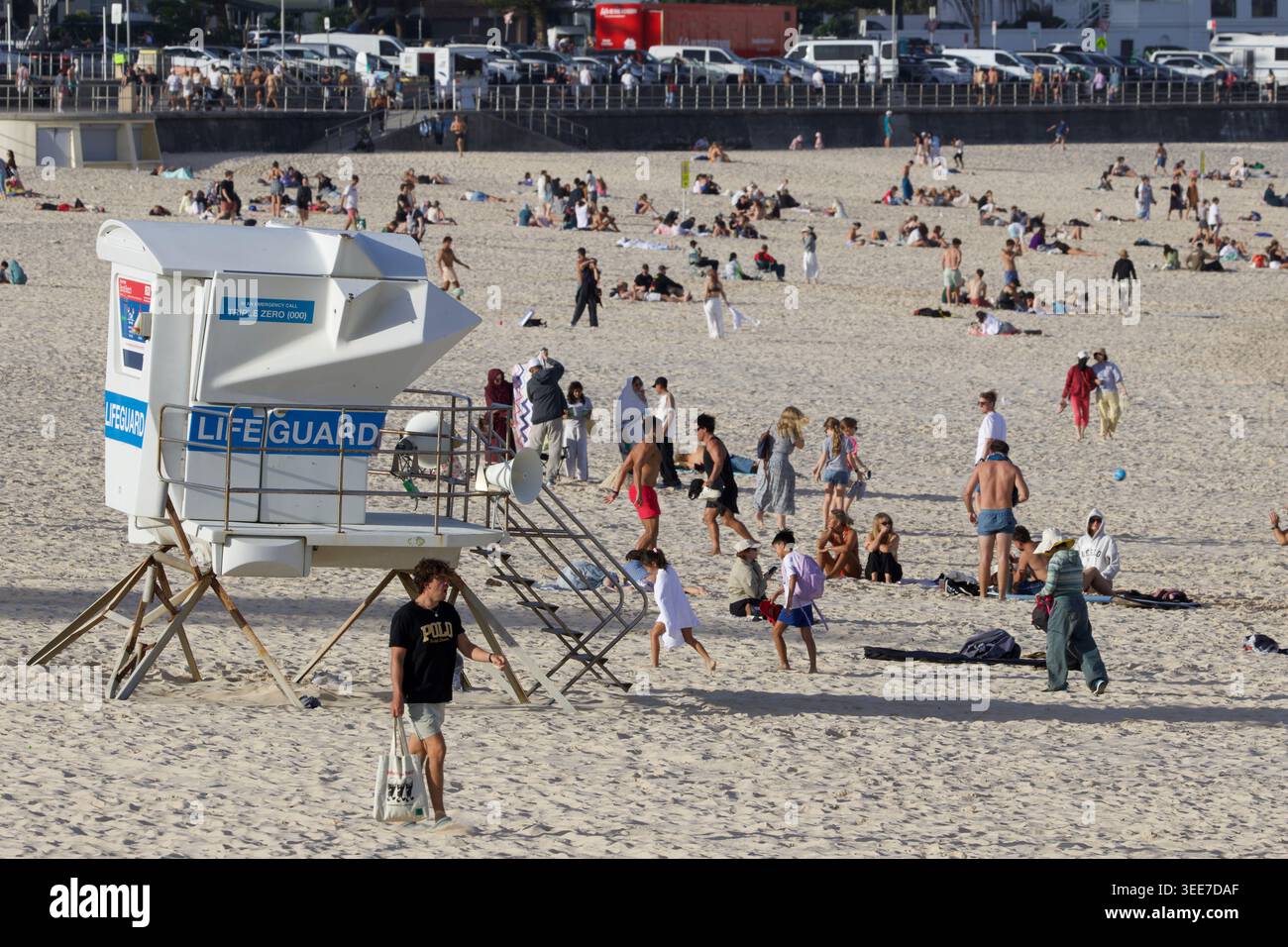 Passeggiata costiera di Sydney che unisce città e oceano Foto Stock