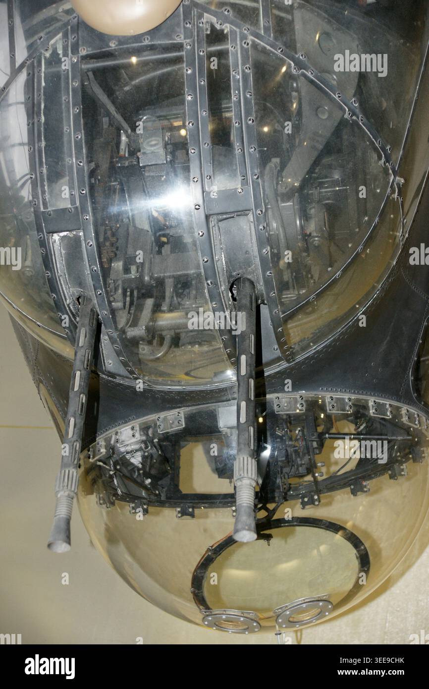 Avro Lancaster KB889, Lancaster Bomber all'Imperial War Museum di Duxford, Foto Stock
