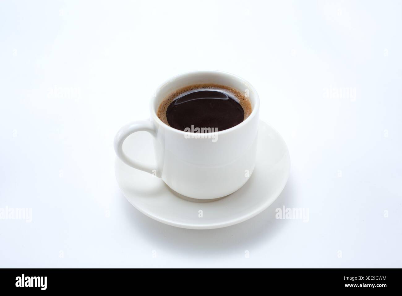 Una vista di una piccola tazza di caffè turco. Foto Stock