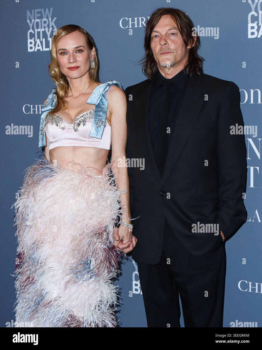 MANHATTAN, NEW YORK CITY, NEW YORK, Stati Uniti d'America - MAGGIO 07: Diane Kruger con indosso Erdem Fall 2026 e il fidanzato Norman Reedus arrivano al New York City Ballet Spring Gala del 2026 tenutosi al David H. Koch Theater al Lincoln Center for the Performing Arts il 7 maggio 2026 a Manhattan, New York City, New York, Stati Uniti. (Foto di Image Press Agency) Foto Stock