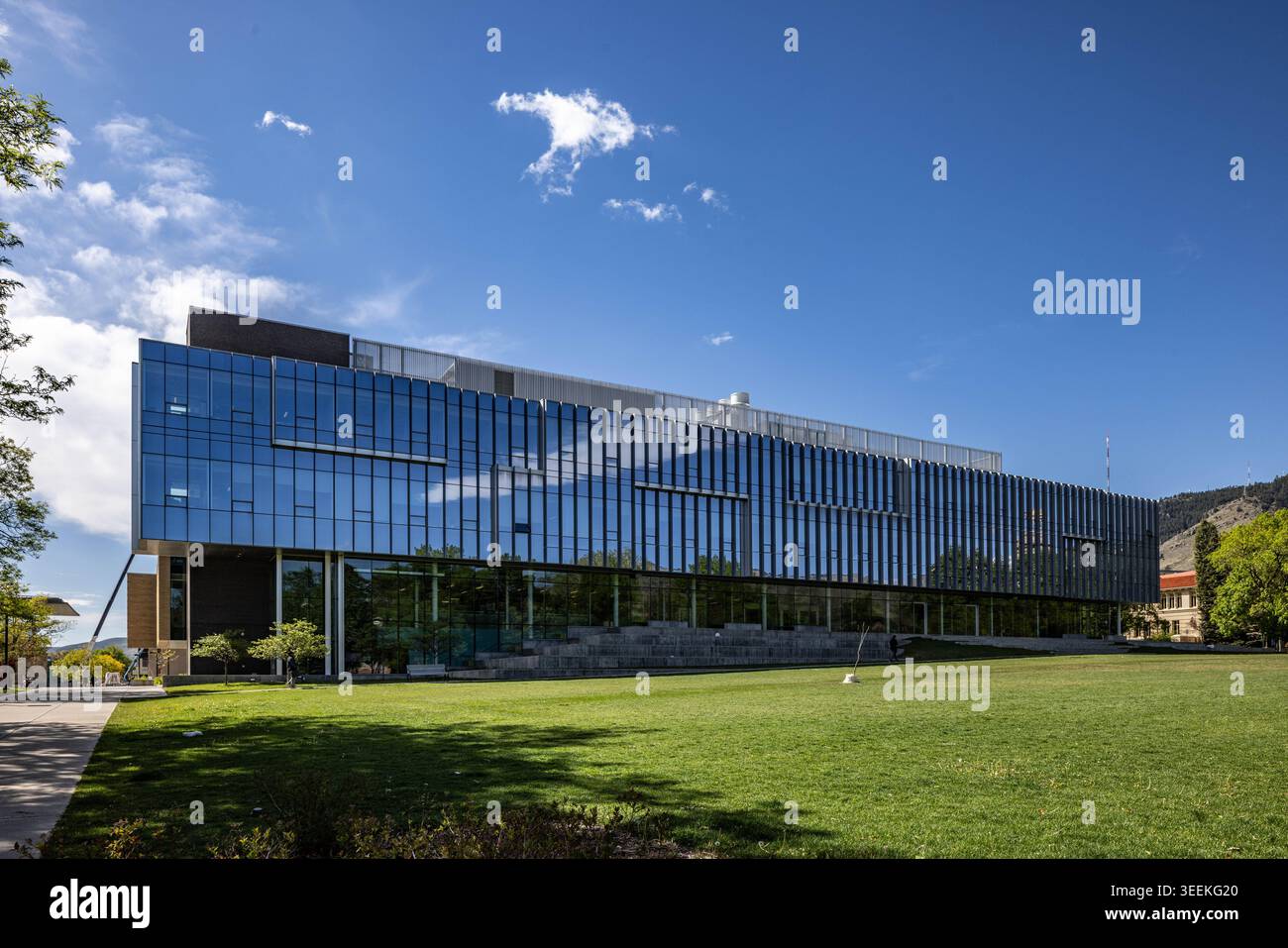 GOLDEN, COLORADO, Stati Uniti d'America – 8 MAGGIO 2026: Vista laterale esterna del CoorsTek Center for Applied Science and Engineering sulla Colorado School of Mines Foto Stock