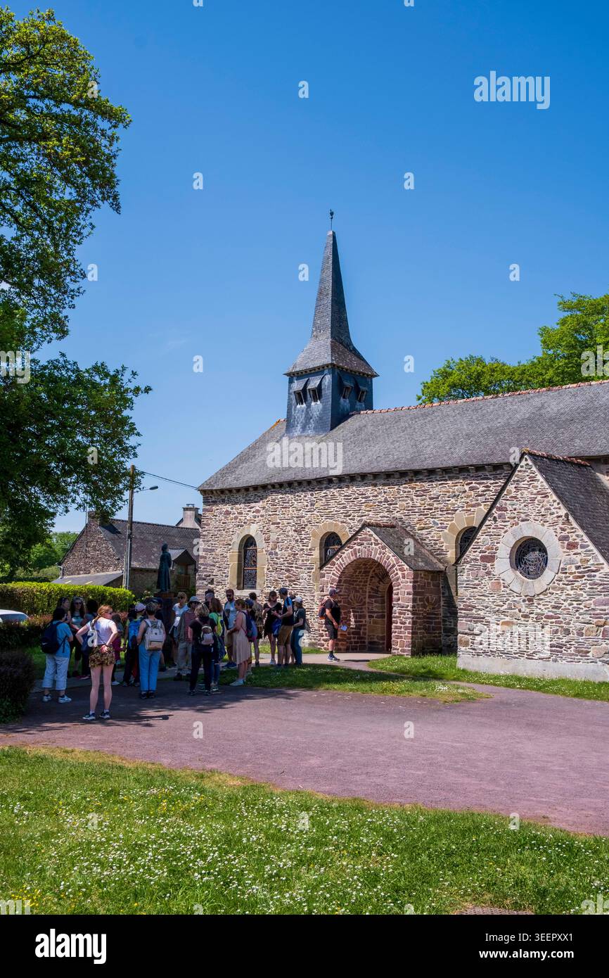 Foresta di Brocéliande, Tréhorenteuc (Bretagna, Francia nord-occidentale): Chiesa di Sant'Onenne, conosciuta anche come Chiesa di Sainte-Eutrope o Chiesa del Gra Foto Stock