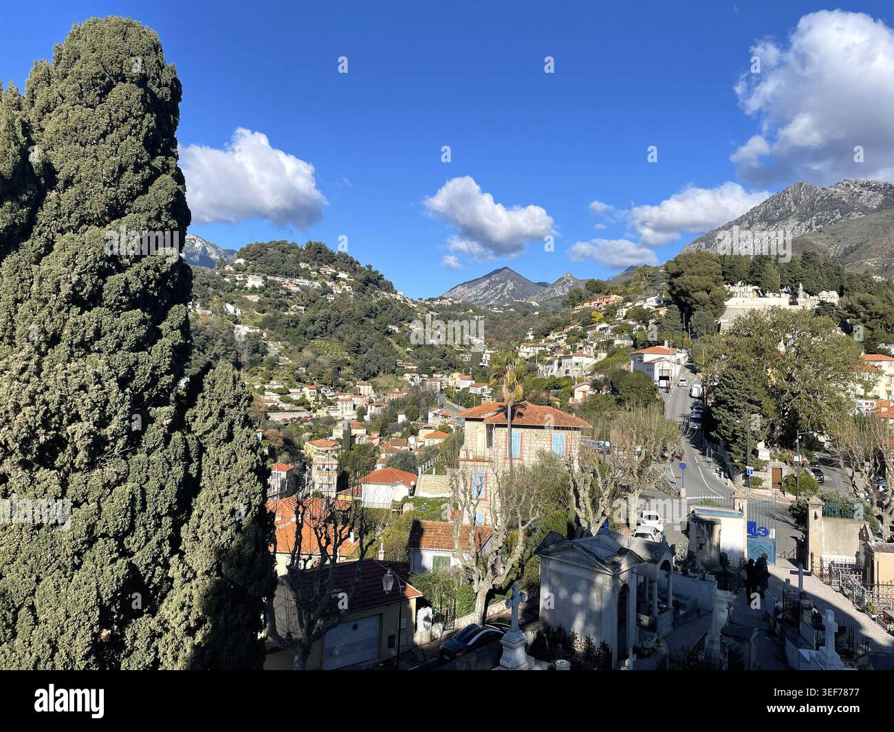 Mentone, Francia. Cimitero del vecchio castello. - Immagine stock catturata con smartphone