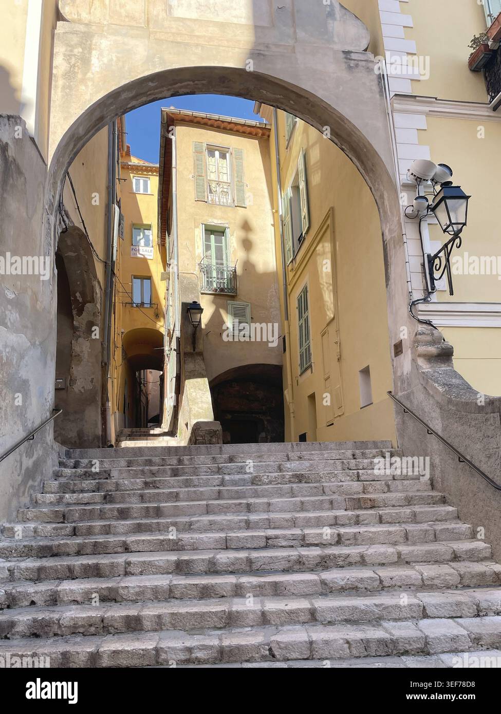 Architettura a Mentone, Francia - Immagine stock catturata con smartphone