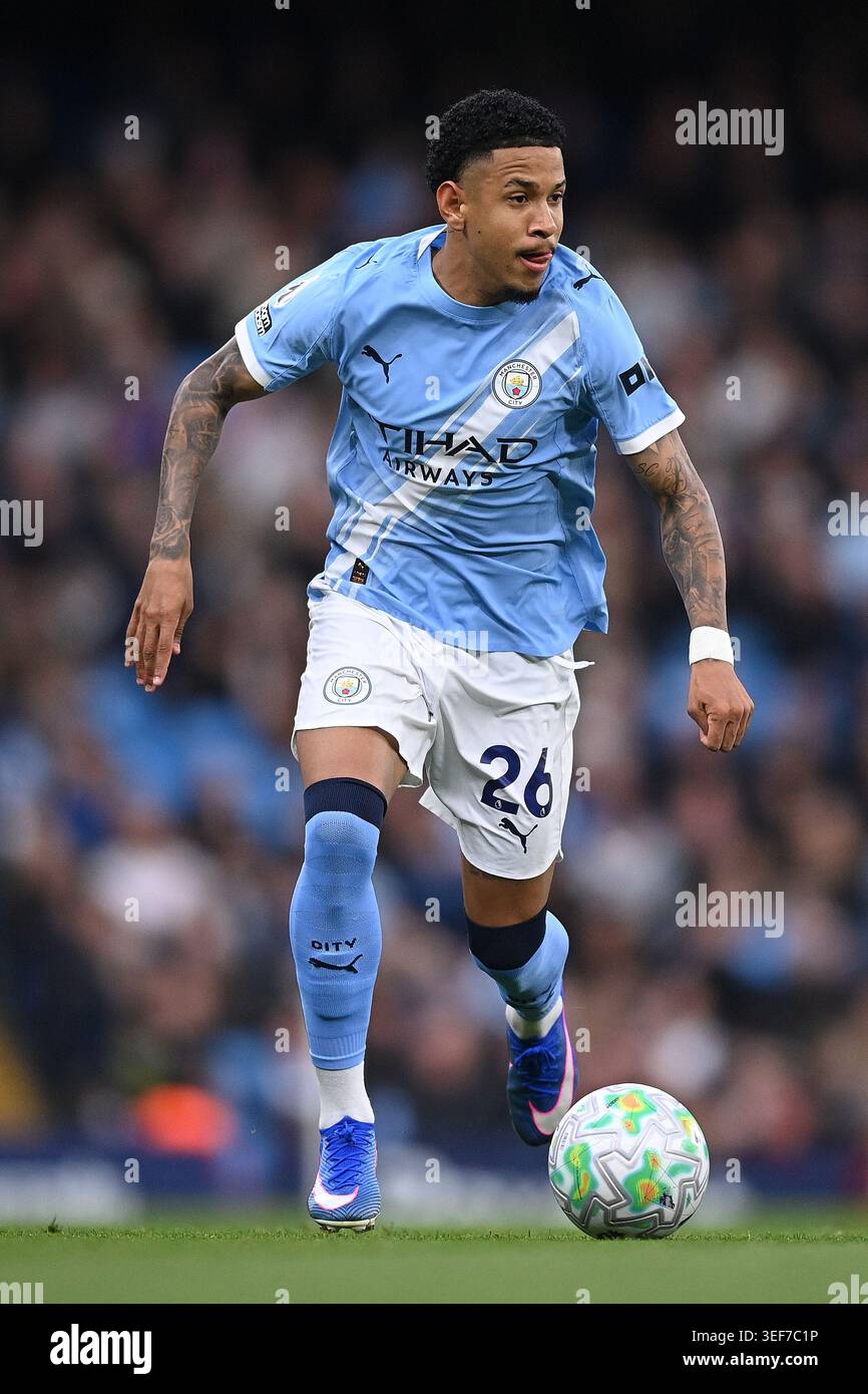 Manchester, Regno Unito. 13 maggio 2026. Savio of Manchester City durante la partita Manchester City vs Crystal Palace Premier League all'Etihad Stadium di Manchester, Inghilterra il 13 maggio 2026 Credit: Ben Roberts/Every Second Media Credit: Every Second Media/Alamy Live News Foto Stock