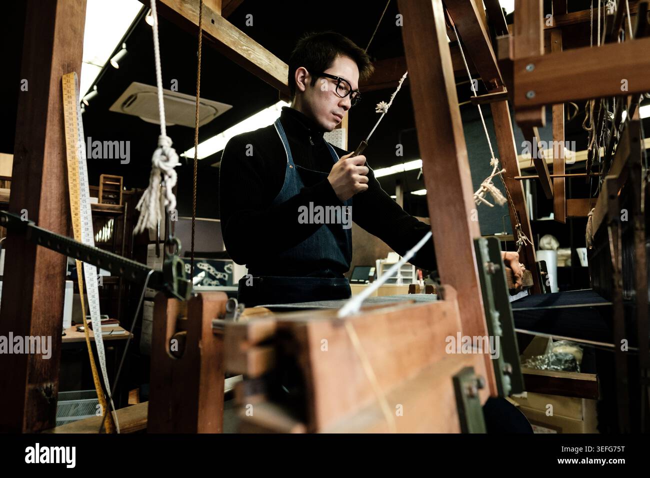 Telaio a mano per jeans Momotaro Crown Label, Kojima Foto Stock
