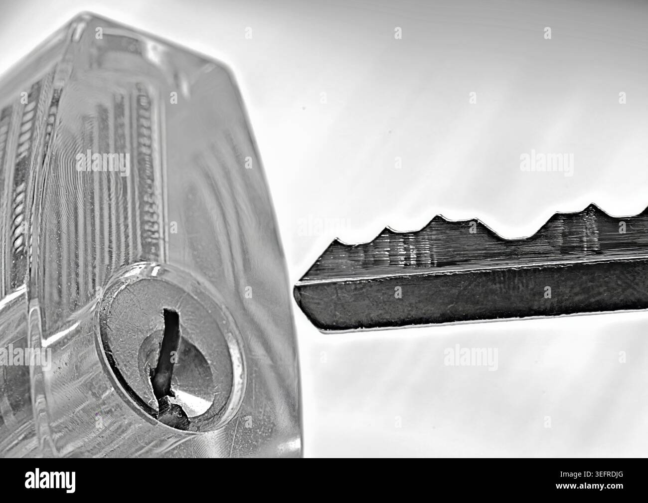 Immagine in bianco e nero di chiave e lucchetto Foto Stock