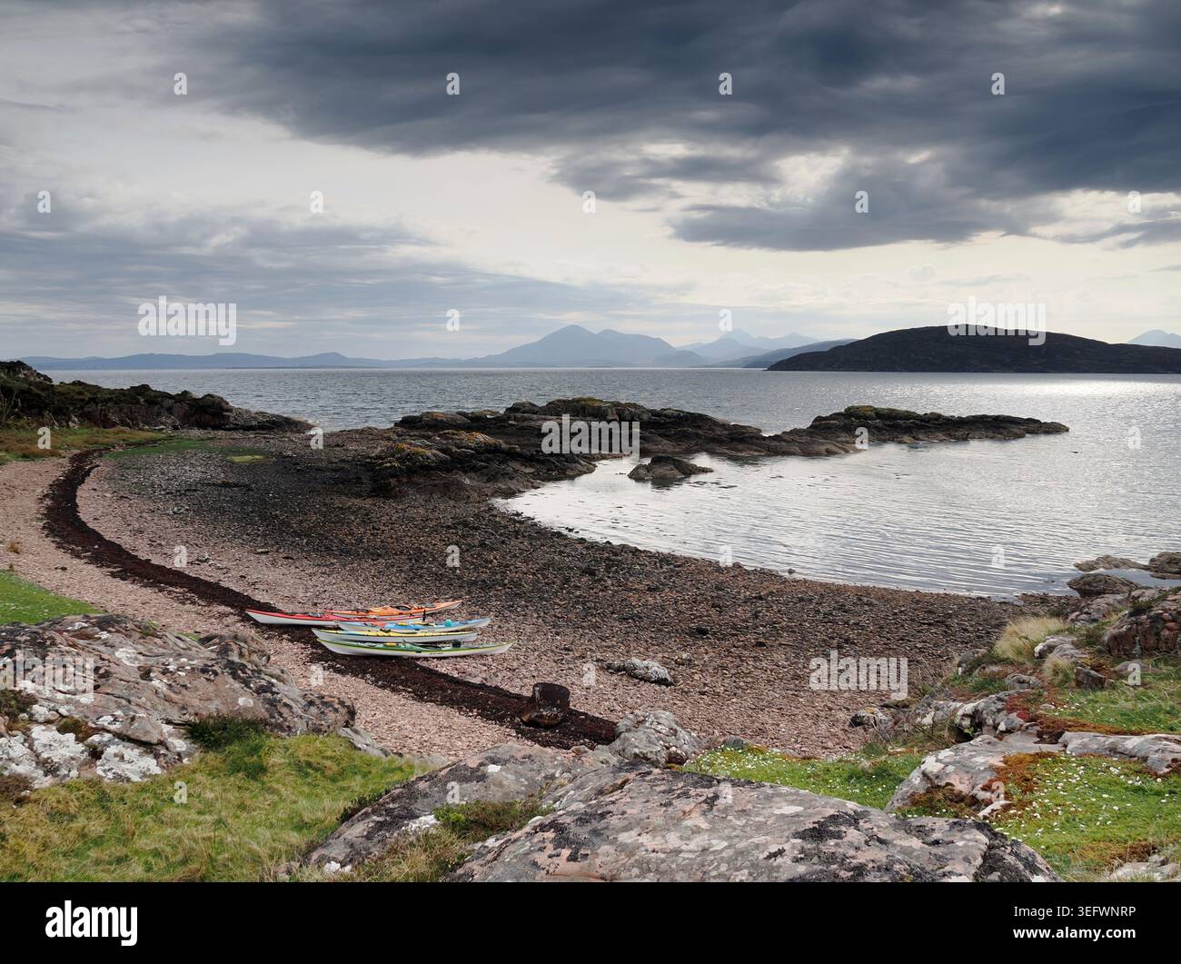 Vista verso Skye da Uags Bothy, Applecross, Scozia Foto Stock