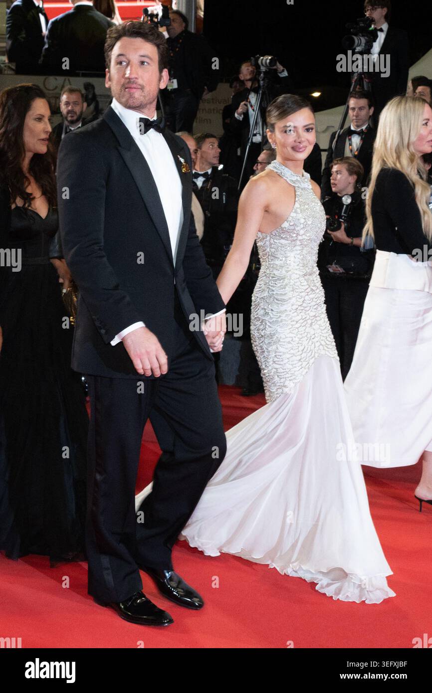 Cannes, Francia. 16 maggio 2026. Miles Teller e Keleigh Sperry Teller partecipano al tappeto rosso Paper Tiger durante il 79° Festival di Cannes, in Francia, il 16 maggio 2026. Foto di Laurent Zabulon/ABACAPRESS.COM Foto Stock