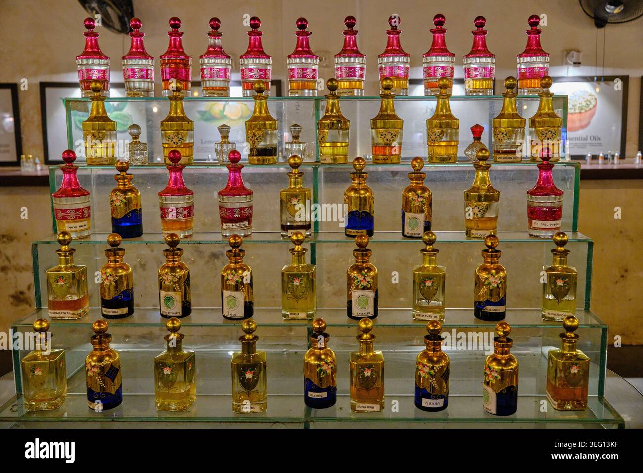 India Kerala State, Fort Cochin o Kochi, negozio di profumi Foto Stock