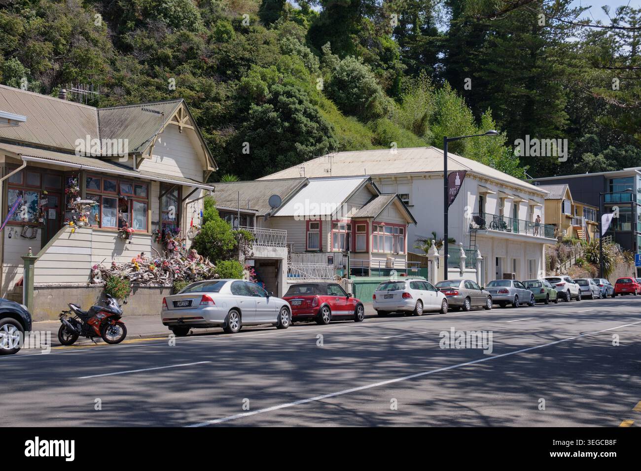 Marine Parade è una strada costiera panoramica di 3 km con vista sul mare lungo Hawke Bay - Napier, nuova Zelanda Foto Stock