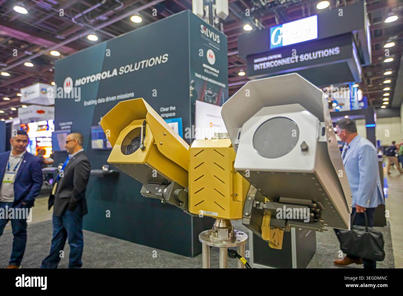 Detroit, Michigan - XPONENTIAL, una fiera per la robotica e i veicoli autonomi. Motorola ha offerto le sue apparecchiature di visione termica Silent Sentinel per la Foto Stock