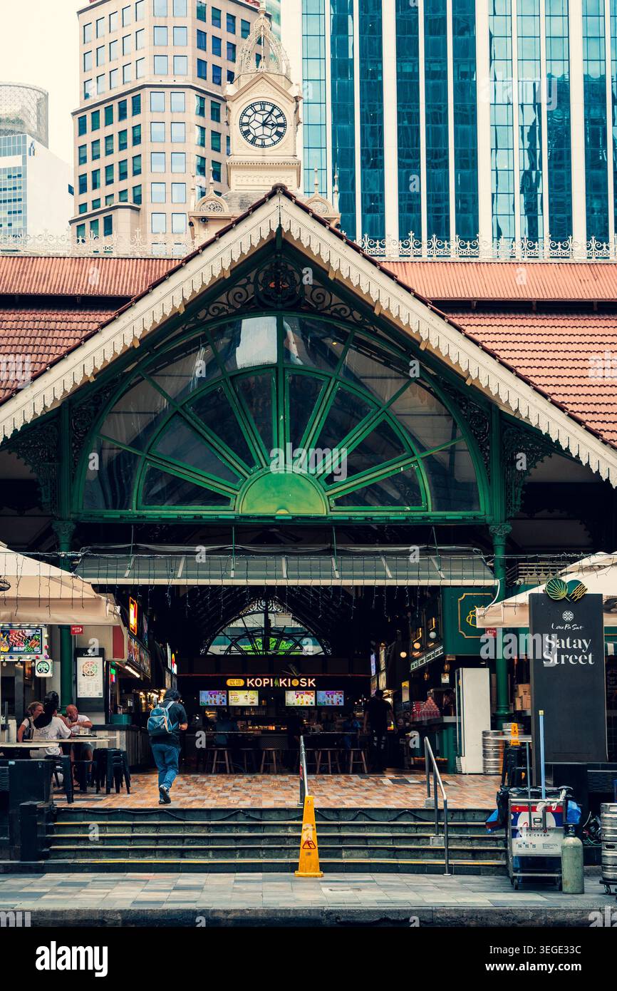 Lau Pa Sat, centro gastronomico per hawker, popolare destinazione nel centro di Singapore Foto Stock