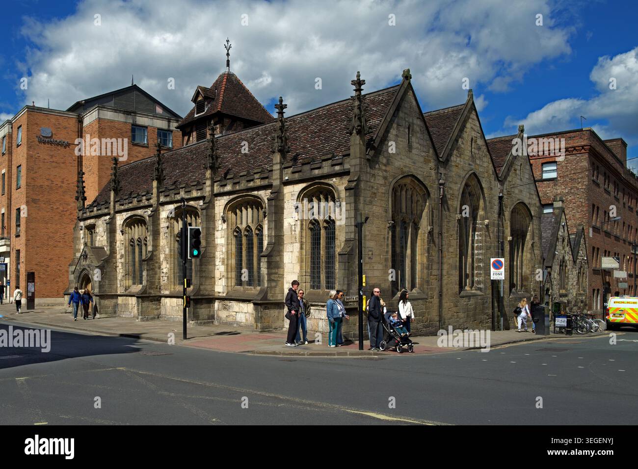 La chiesa di San Giovanni a Micklegate, York, è una chiesa medievale risalente al XII secolo. E' un edificio classificato di grado II*. Foto Stock