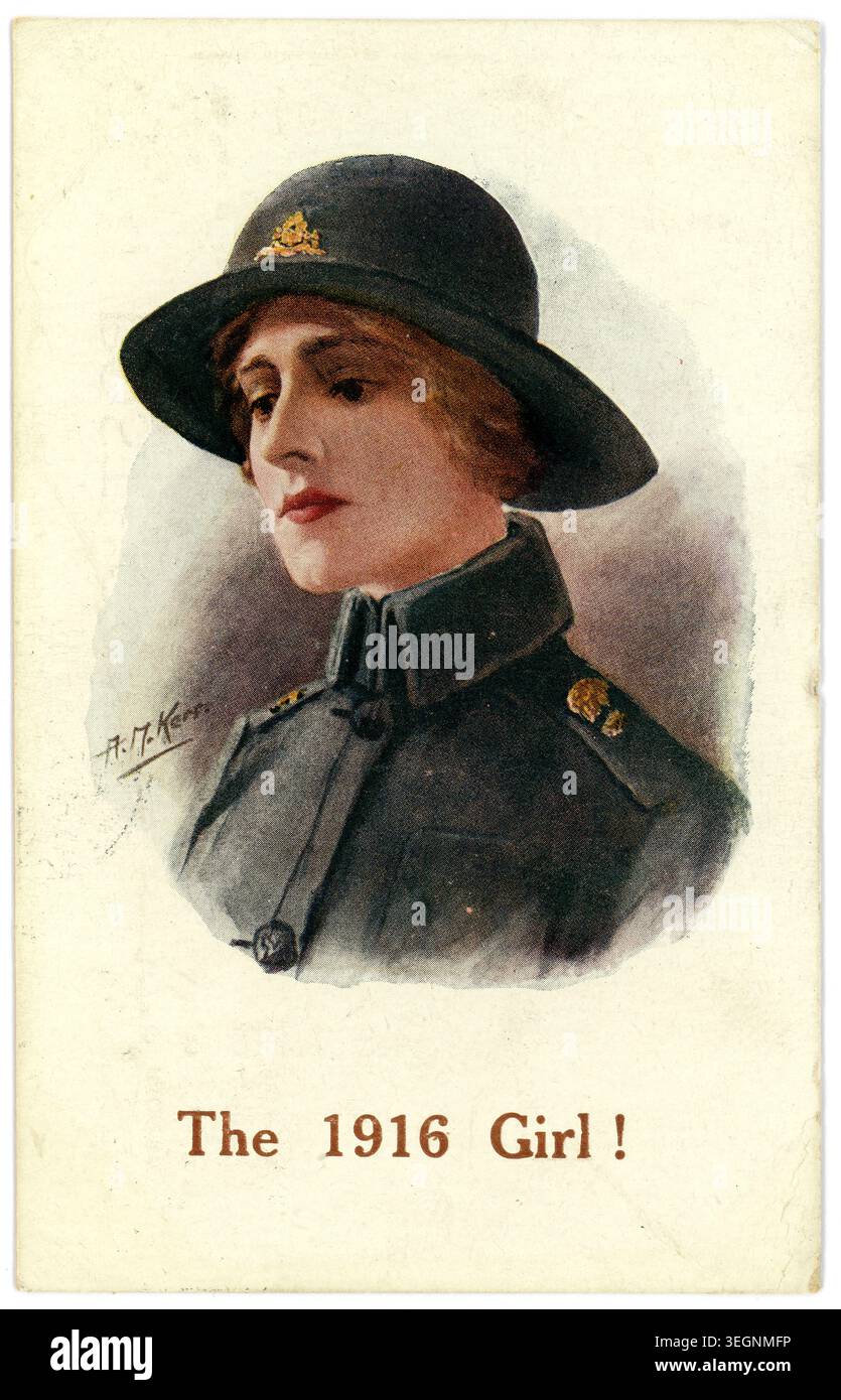 Anni '1900, cartolina della prima guerra mondiale di donna che indossa un'uniforme del British Women's Army Auxiliary Corps (WAAC), che lavora sul fronte domestico, anni '1900, datato / postato 1916, Regno Unito Foto Stock