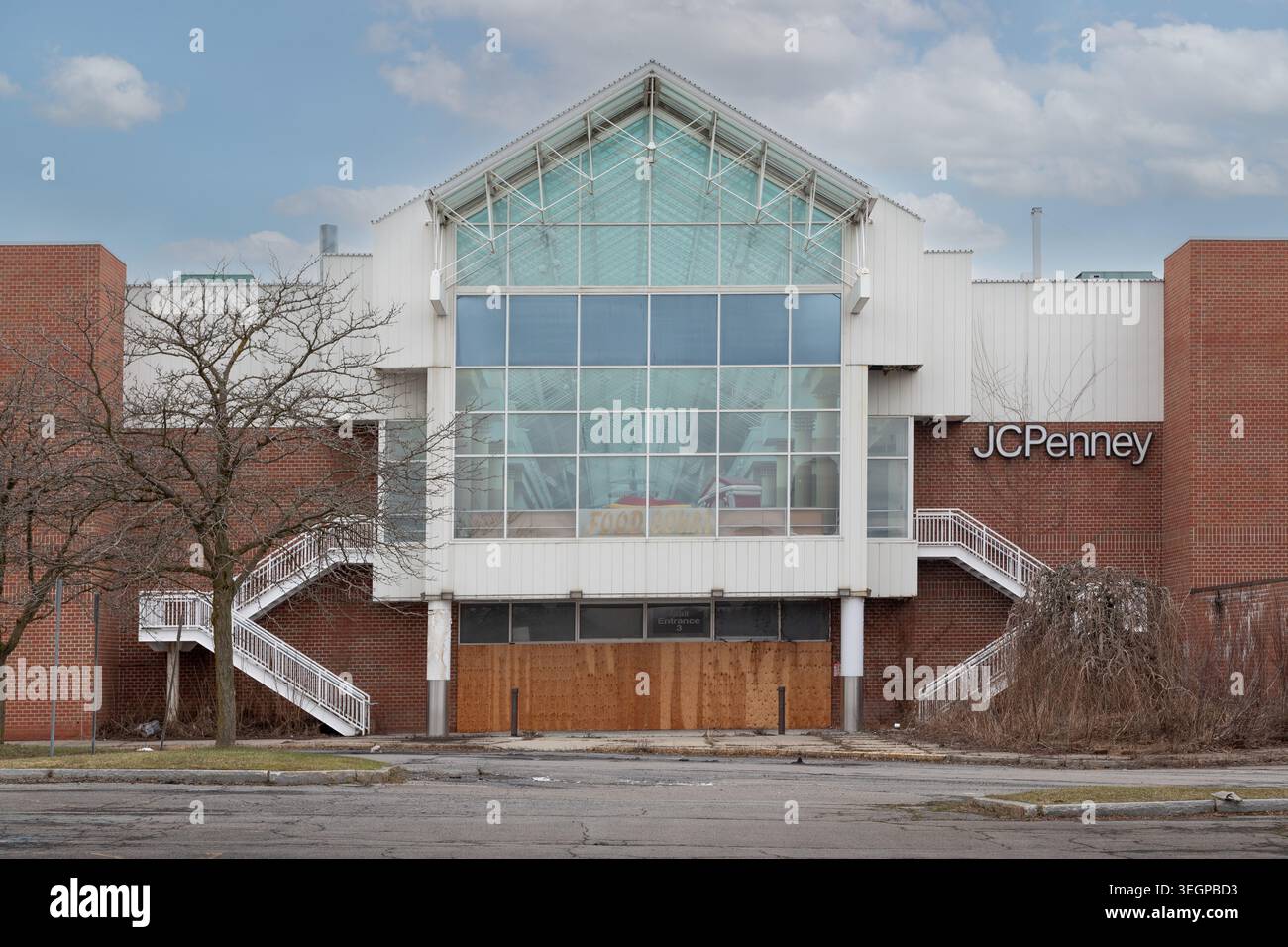 Un grande magazzino JCPenney's in un centro commerciale defunto a Syracuse, New York, USA. Foto Stock