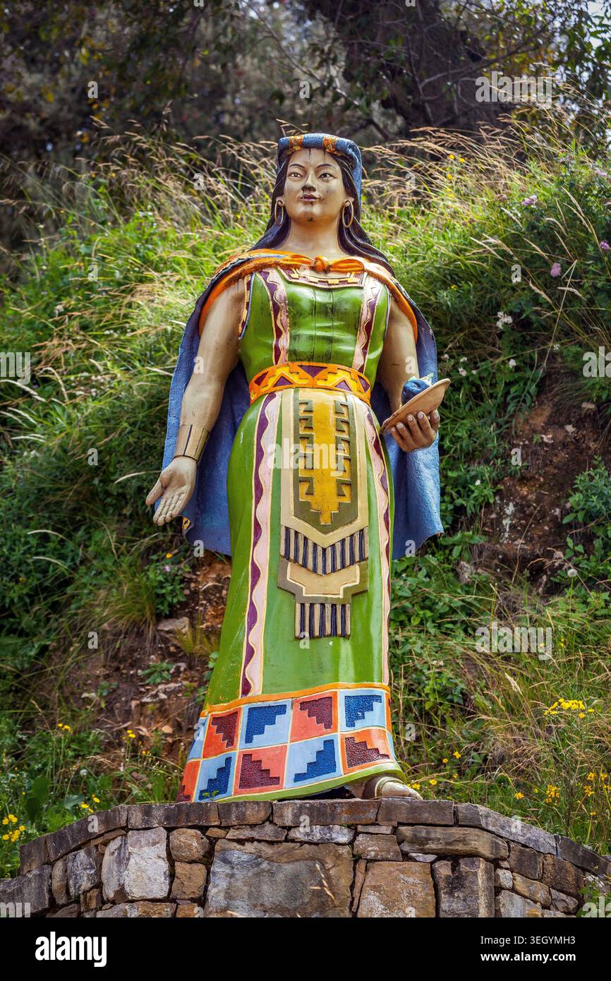 Statua della Regina Inca, Mama Ocllo, sull'Isola del Sole, Isla del Sol Foto Stock
