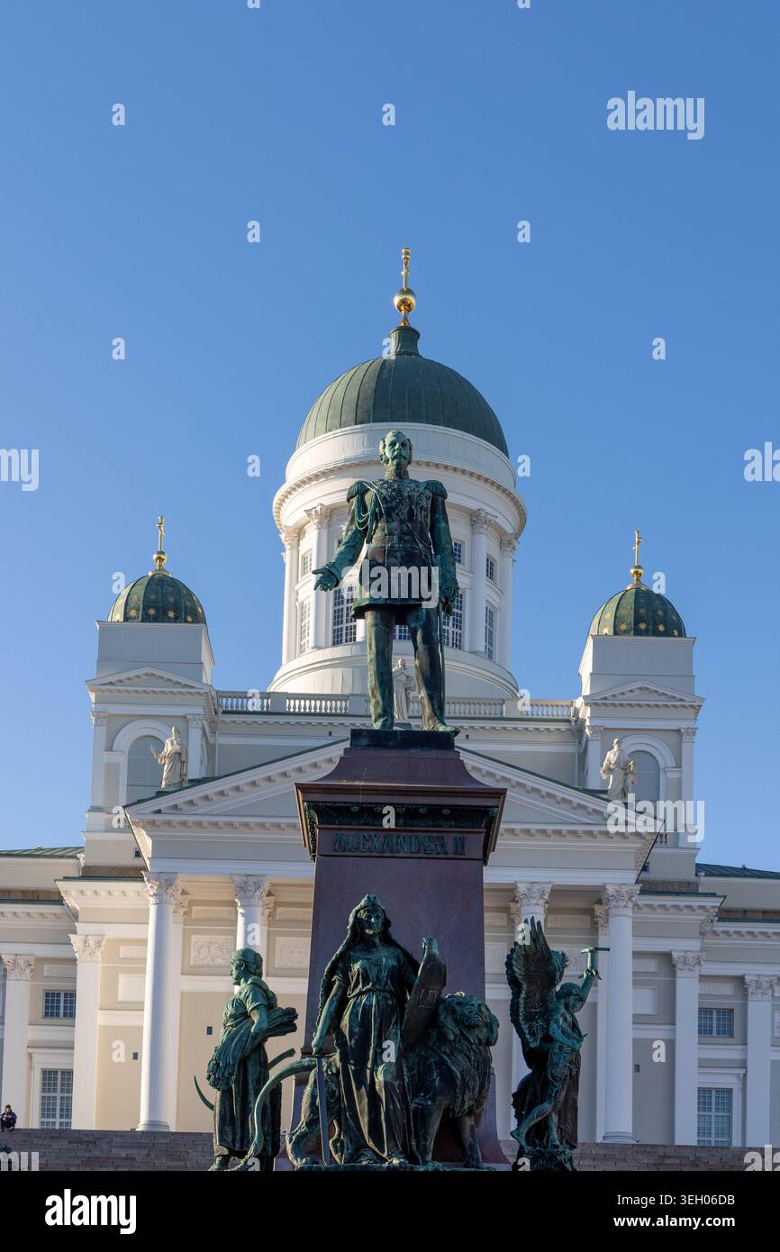 La cattedrale di Helsinki (in finlandese Helsingin tuomiokirkko) è la cattedrale della diocesi di Helsinki e uno dei più grandi monumenti di Helsinki. Foto Stock