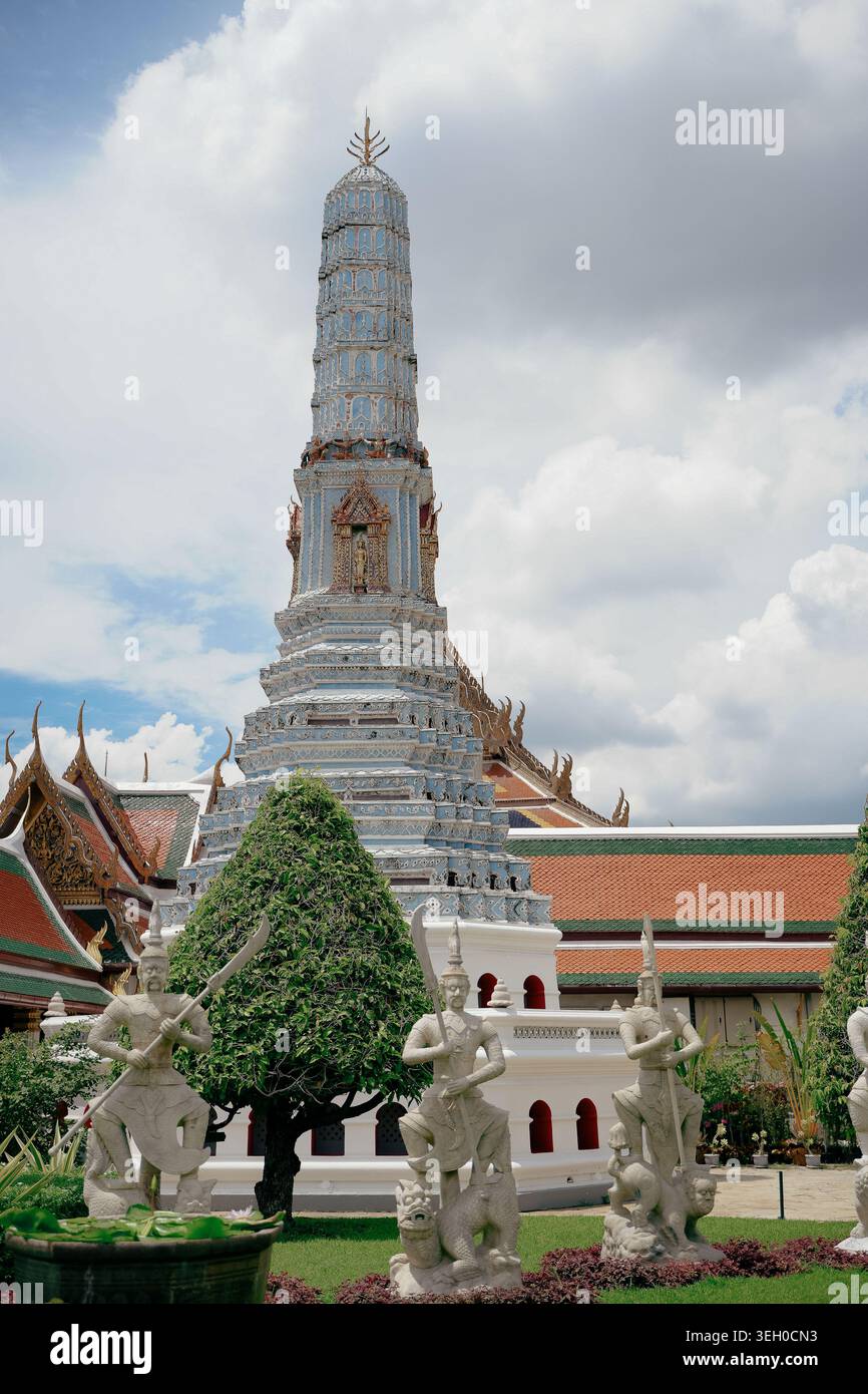 Tempio bianco al Grand Palace di Bangkok, Thailandia. Foto Stock