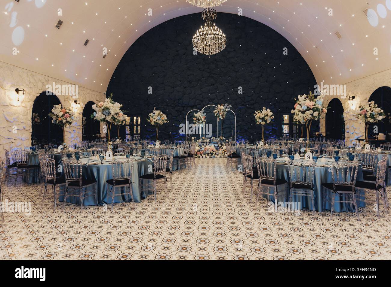 Elegante spazio per eventi sotto il soffitto stellato Foto Stock
