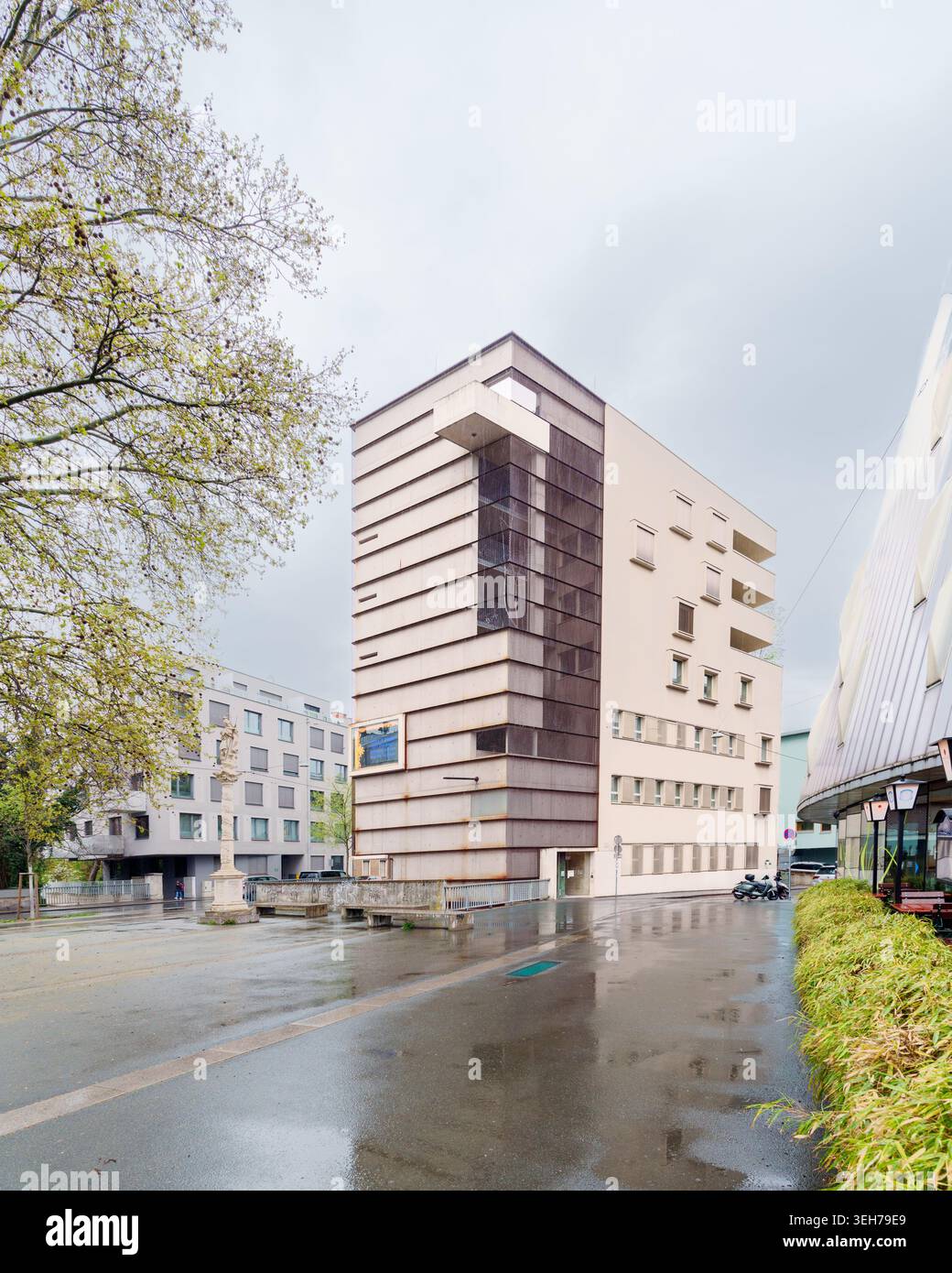 Graz, Austria - Johannes edificio residenziale e uffici di Markus Pernthaler Architekten Foto Stock