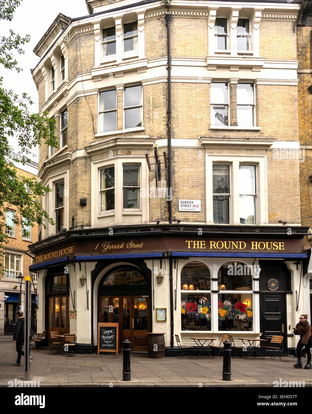 The Round House Public House, Garrick Street, Covent Garden, Londra, Inghilterra, REGNO UNITO Foto Stock