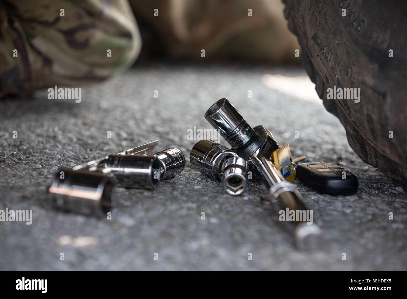 Gli attrezzi utilizzati dai meccanici assegnati alla 101st Airborne Division (Air Assault) sono pronti per l'uso a Fort Campbell, Ky., 10 giugno 2025. Si è svolta per la prima volta nel 19 Foto Stock