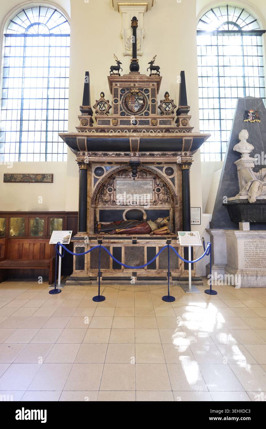 Tomba di Bess di Hardwick di Hardwick Hall, Derbyshire, nella cattedrale di Derby, divenne una ricca nobildonna e amica della regina Elisabetta i, Regno Unito. Foto Stock